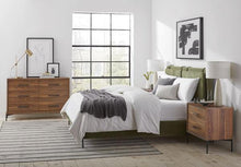Load image into Gallery viewer, Bobby Berk - 6/6 - Kirkeby Uph Bed - Moss