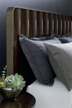 Load image into Gallery viewer, Modern Streamline Bed King