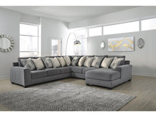 Load image into Gallery viewer, Castano 4 Piece Sectional