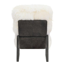 Load image into Gallery viewer, Hanly Accent Chair