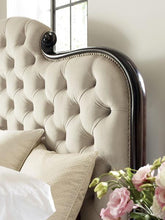 Load image into Gallery viewer, Everly- * Cal King Bed
