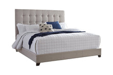 Load image into Gallery viewer, Dolante Queen Upholstered Bed
