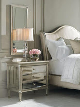 Load image into Gallery viewer, Caracole Classic - A Classic Beauty
